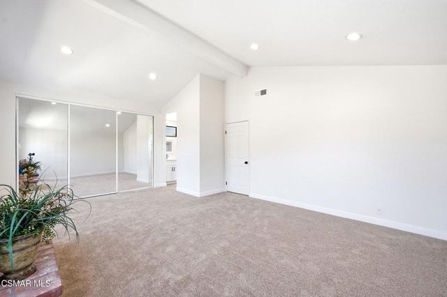 27833 Via Amistosa, Agoura Hills, CA 91301