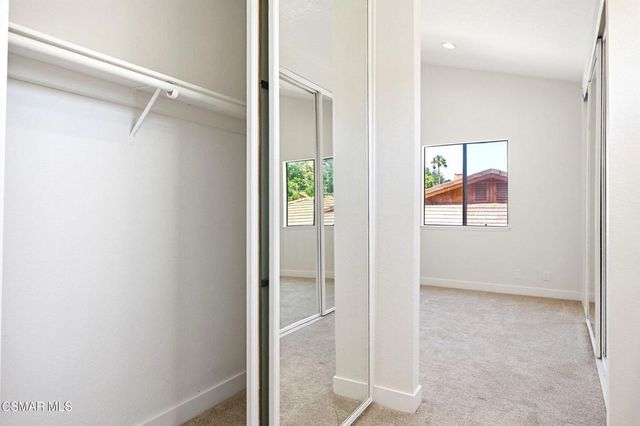 27833 Via Amistosa, Agoura Hills, CA 91301
