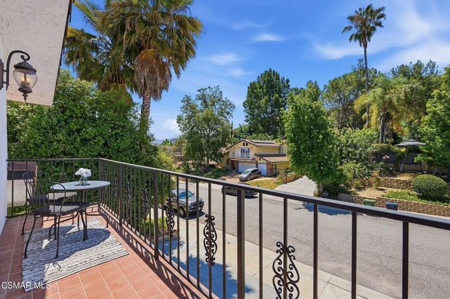 27833 Via Amistosa, Agoura Hills, CA 91301
