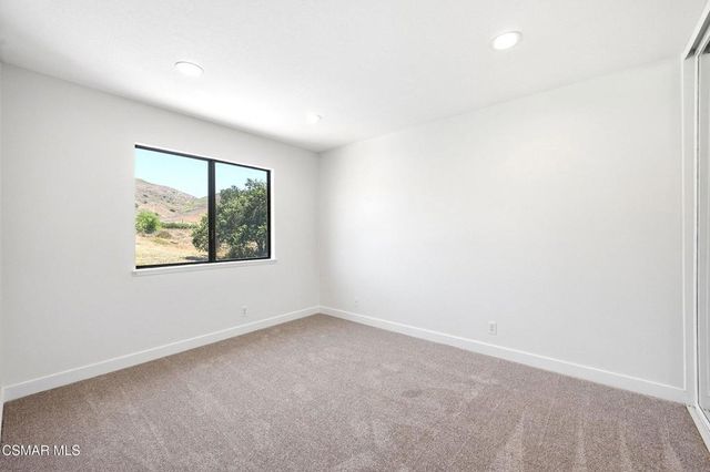 27833 Via Amistosa, Agoura Hills, CA 91301
