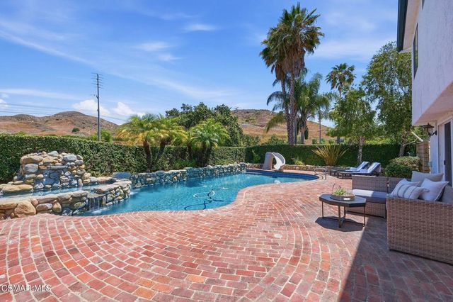 27833 Via Amistosa, Agoura Hills, CA 91301