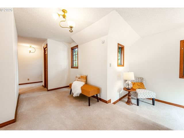 441 W D St, Springfield, OR 97477