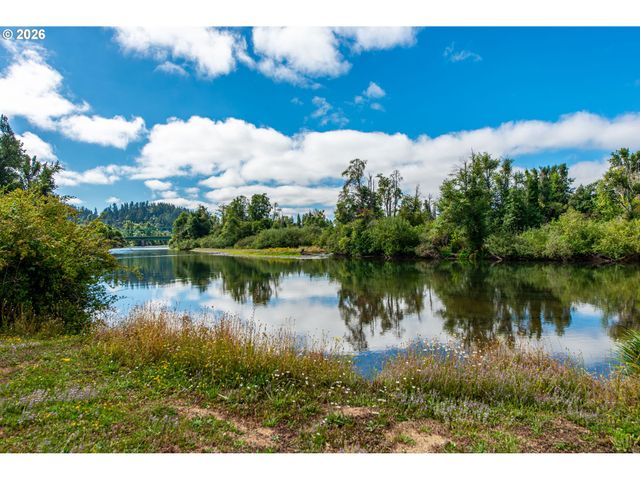 441 W D St, Springfield, OR 97477