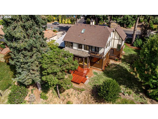 441 W D St, Springfield, OR 97477