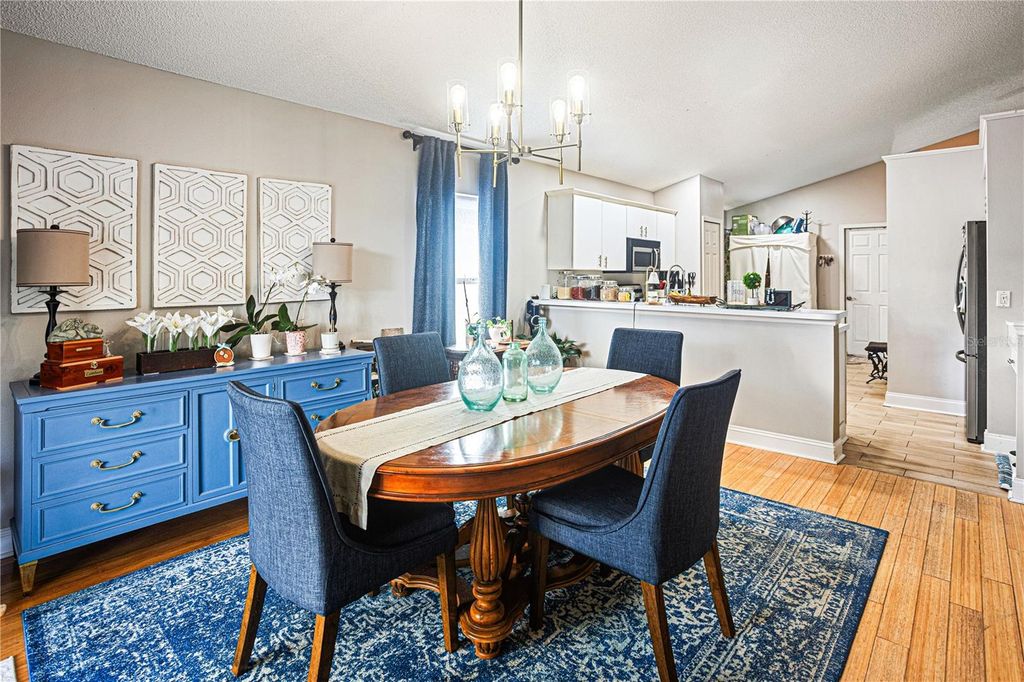 Image 30 of property listing at 5038 HOOK HOLLOW CIRCLE, Orlando, FL 32837