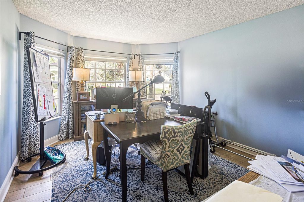 Image 31 of property listing at 5038 HOOK HOLLOW CIRCLE, Orlando, FL 32837