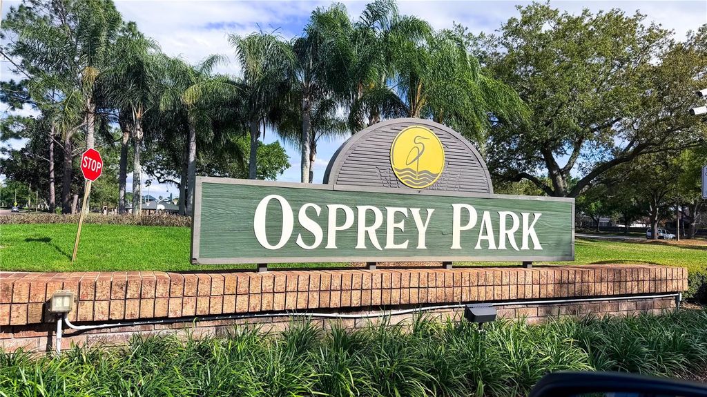 Image 10 of property listing at 5038 HOOK HOLLOW CIRCLE, Orlando, FL 32837