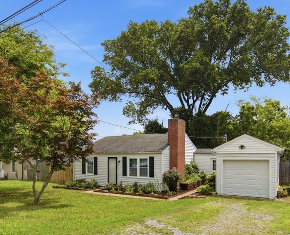 2708 Hartford Dr, Nashville, TN 37210