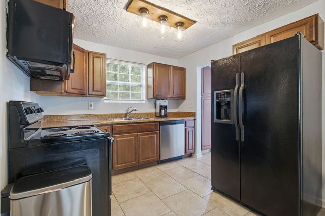 2708 Hartford Dr, Nashville, TN 37210