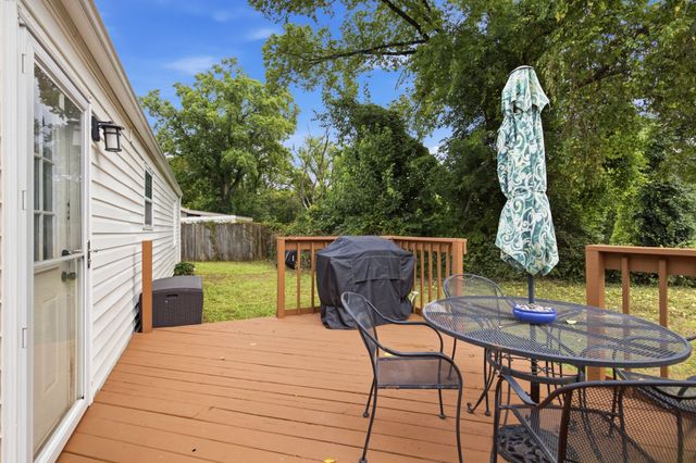 2708 Hartford Dr, Nashville, TN 37210
