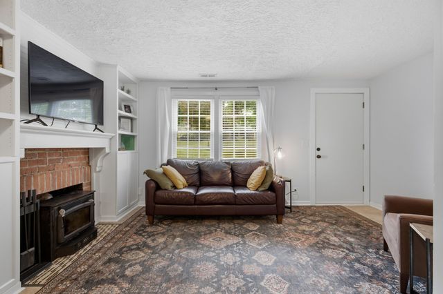 2708 Hartford Dr, Nashville, TN 37210