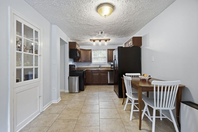 2708 Hartford Dr, Nashville, TN 37210