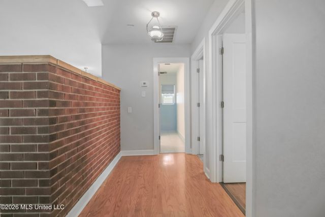 325 Oakridge Circle, Biloxi, MS 39531