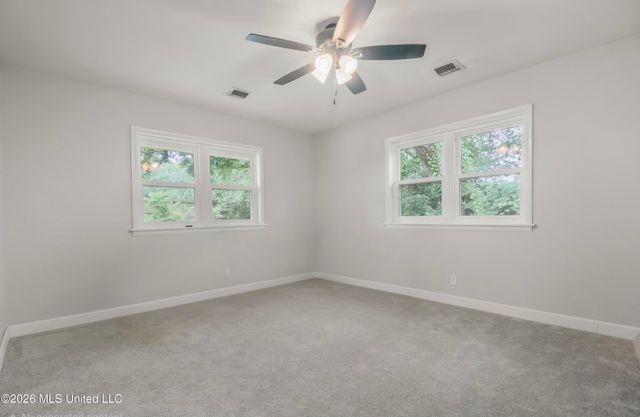 325 Oakridge Circle, Biloxi, MS 39531