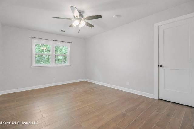 325 Oakridge Circle, Biloxi, MS 39531