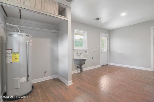 325 Oakridge Circle, Biloxi, MS 39531