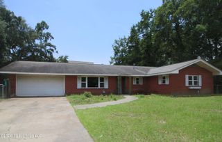 325 Oakridge Circle, Biloxi, MS 39531