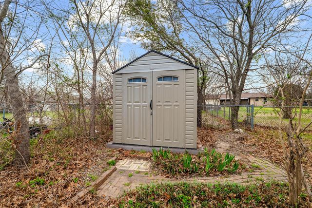 6632 Legters Drive, Dallas, TX 75236