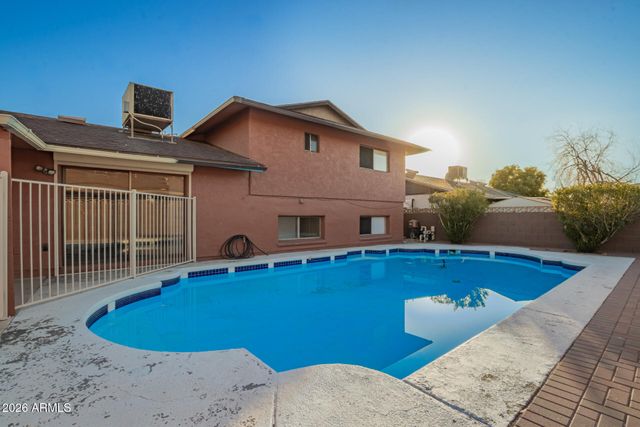 4610 W MARSHALL Avenue, Glendale, AZ 85301