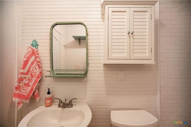 50 Catherine Street, Port Lavaca, TX 77979