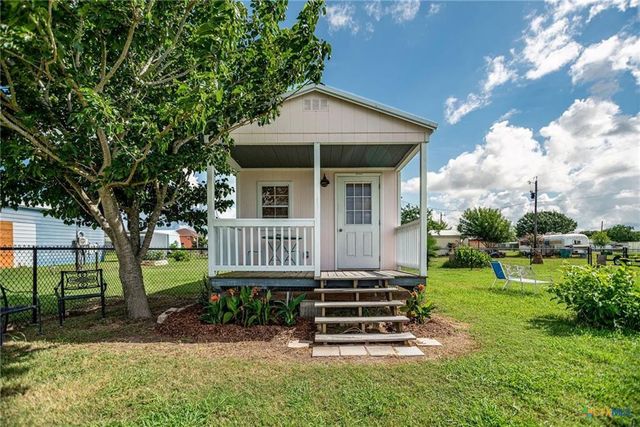 50 Catherine Street, Port Lavaca, TX 77979