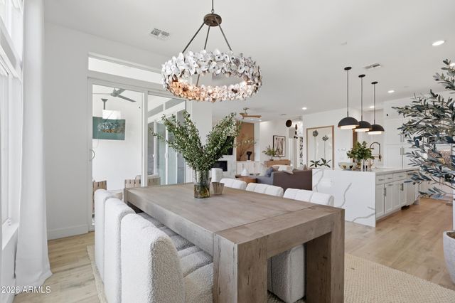 2777 W QUEEN CREEK Road 9, Chandler, AZ 85248