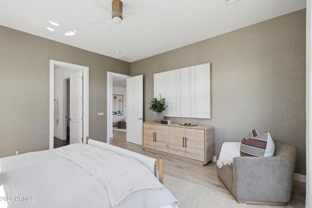 2777 W QUEEN CREEK Road 9, Chandler, AZ 85248