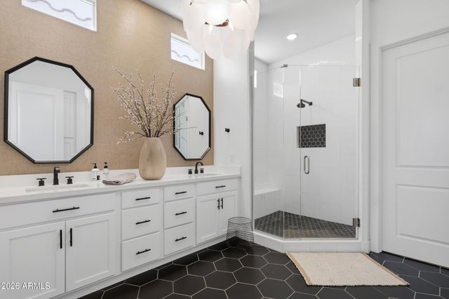 2777 W QUEEN CREEK Road 9, Chandler, AZ 85248