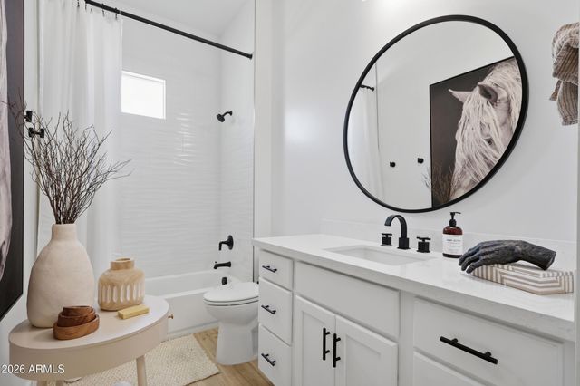 2777 W QUEEN CREEK Road 9, Chandler, AZ 85248