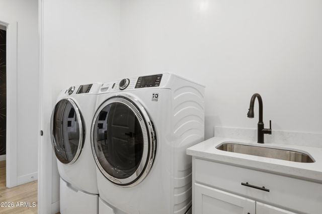 2777 W QUEEN CREEK Road 9, Chandler, AZ 85248