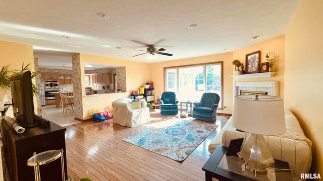 1016 MICHAEL Lane, West Frankfort, IL 62812