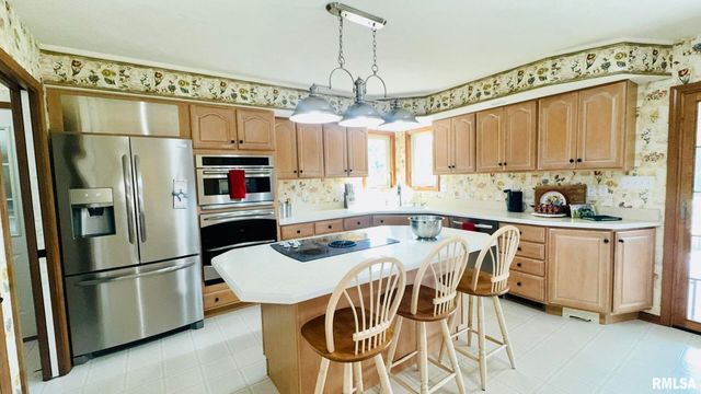 1016 MICHAEL Lane, West Frankfort, IL 62812