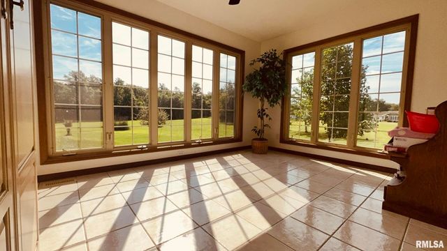 1016 MICHAEL Lane, West Frankfort, IL 62812