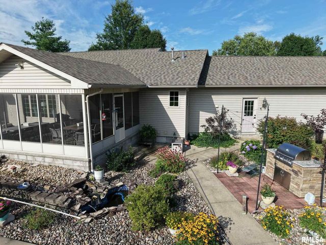 1016 MICHAEL Lane, West Frankfort, IL 62812