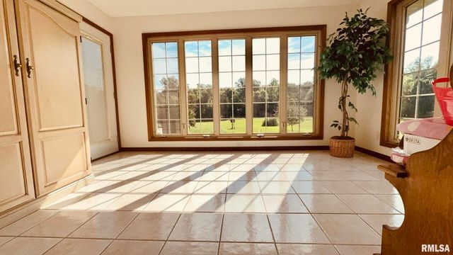 1016 MICHAEL Lane, West Frankfort, IL 62812