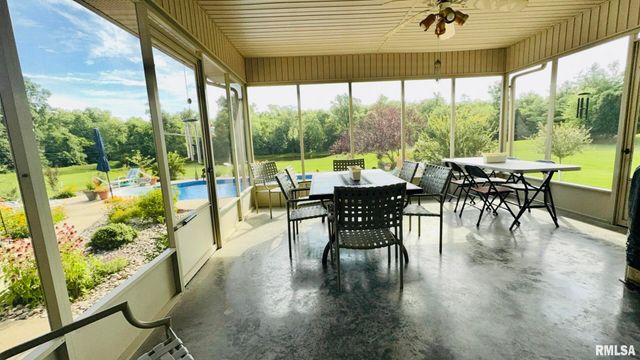 1016 MICHAEL Lane, West Frankfort, IL 62812