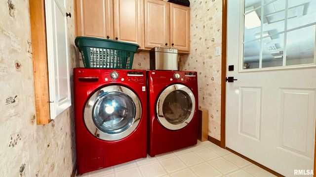 1016 MICHAEL Lane, West Frankfort, IL 62812