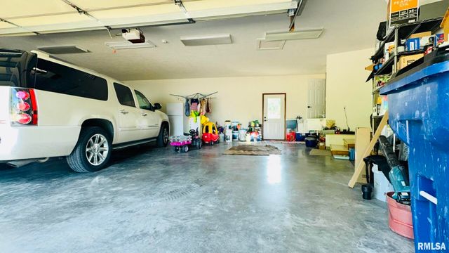 1016 MICHAEL Lane, West Frankfort, IL 62812