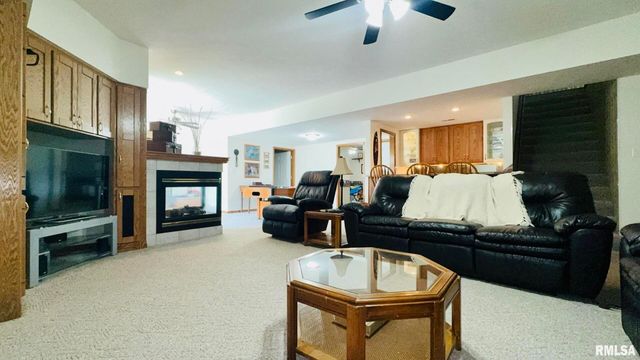 1016 MICHAEL Lane, West Frankfort, IL 62812