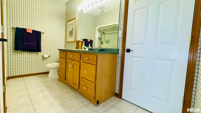 1016 MICHAEL Lane, West Frankfort, IL 62812