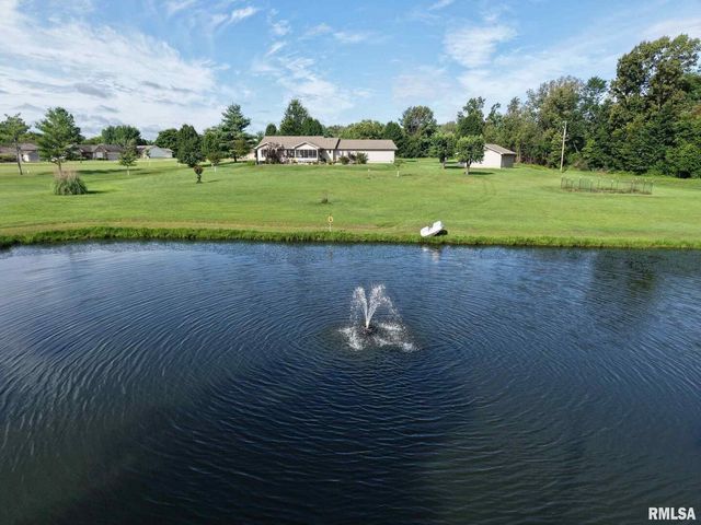 1016 MICHAEL Lane, West Frankfort, IL 62812