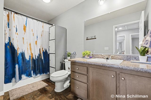 2406 Newaygo Road, Casnovia Twp, MI 49318