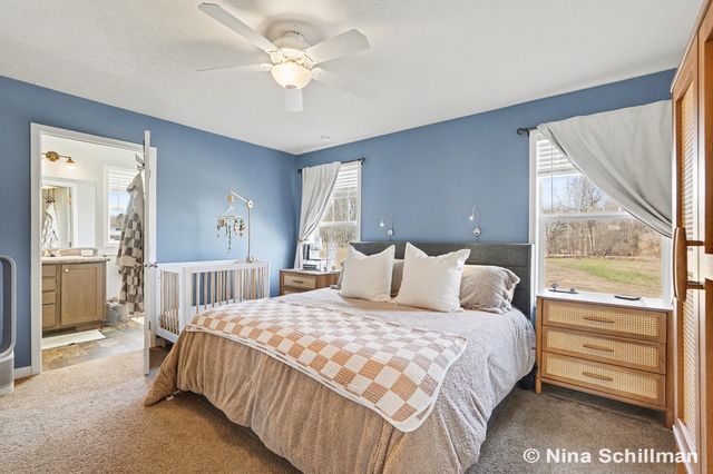 2406 Newaygo Road, Casnovia Twp, MI 49318