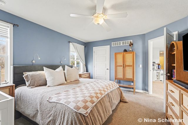 2406 Newaygo Road, Casnovia Twp, MI 49318