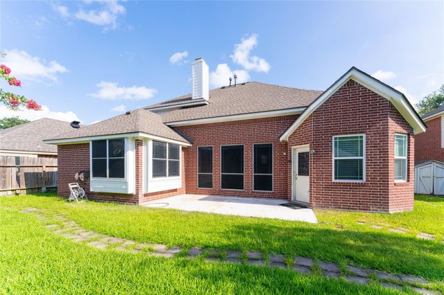 311 Saunter Drive, Stafford, TX 77477