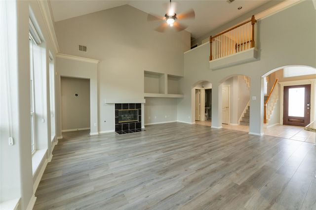 311 Saunter Drive, Stafford, TX 77477