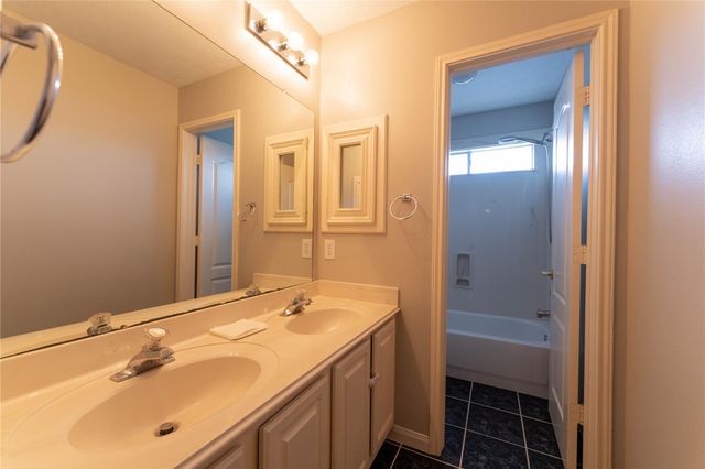 311 Saunter Drive, Stafford, TX 77477
