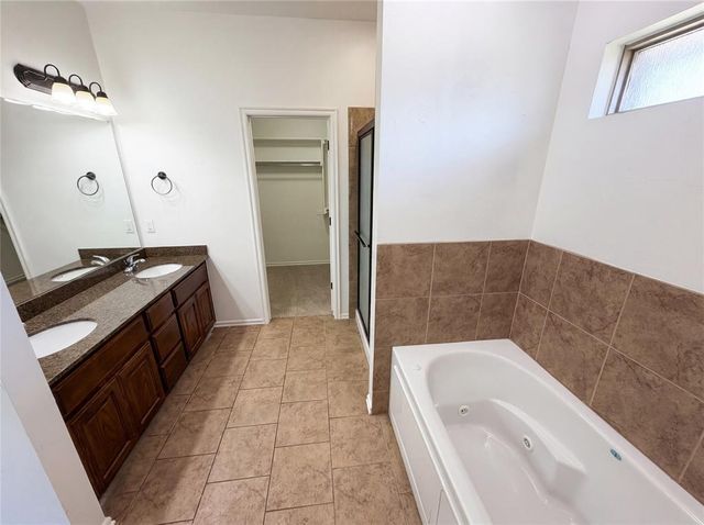 1771 Silks Terrace, Guthrie, OK 73044