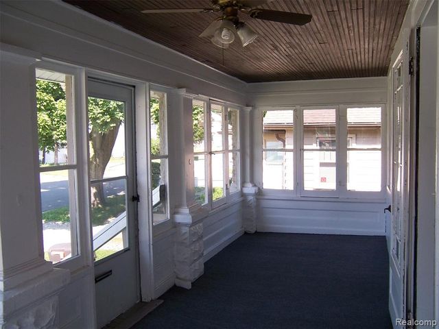 1518 Carleton Street, Port Huron, MI 48060