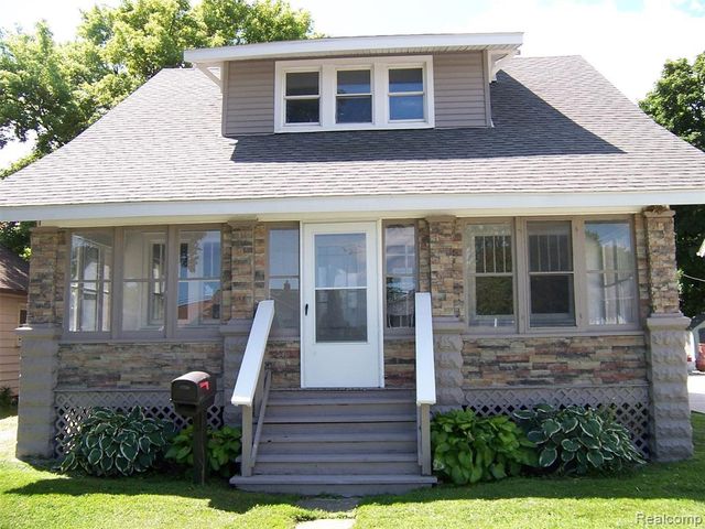 1518 Carleton Street, Port Huron, MI 48060
